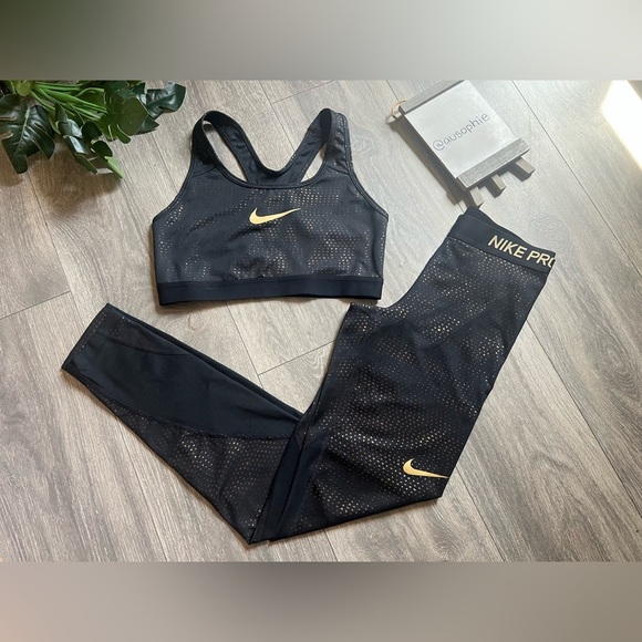 Nike Pro Metallic Dots Sports Bra & Tight Set in Black & Metallic Gold. Size M - Picture 11 of 14